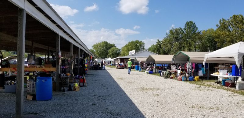 A Missouri Weekend Tradition Worth Waking Up Early For