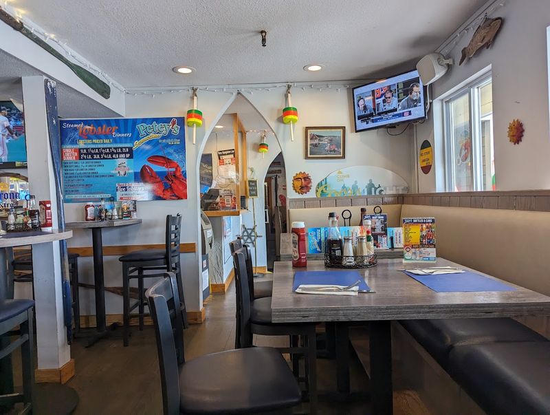 A Nautical Interior That Feels Like a True Treasure