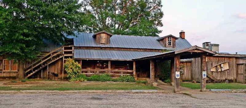 A Pre-Civil War Cabin With a Story Worth Knowing A Pre-Civil War Cabin With a Story Worth Knowing