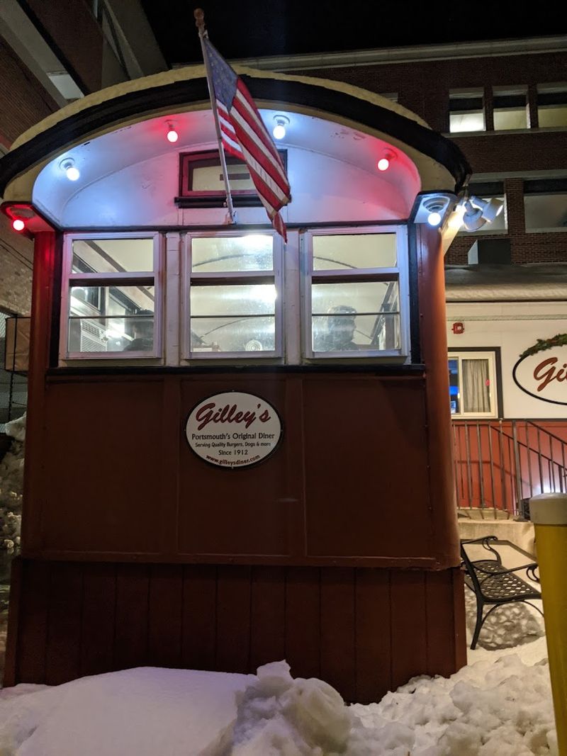A Rolling Diner That Found Its Forever Home