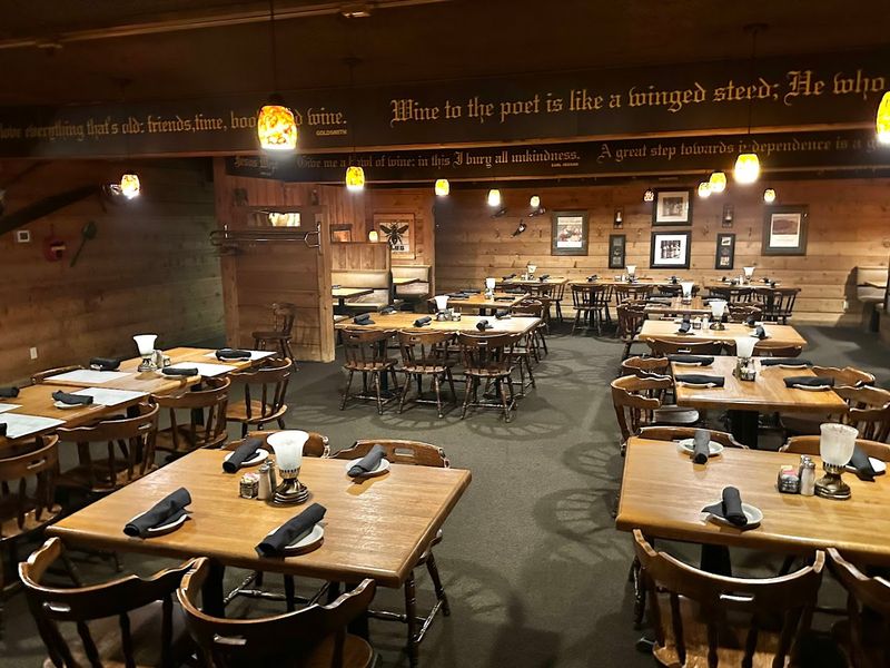 A Rustic, Casual Atmosphere That Feels Like Nothing Else in Indianapolis A Rustic, Casual Atmosphere That Feels Like Nothing Else in Indianapolis