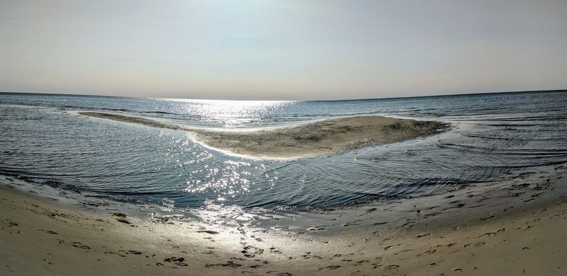 A Shoreline Facing West for Jaw-Dropping Sunsets