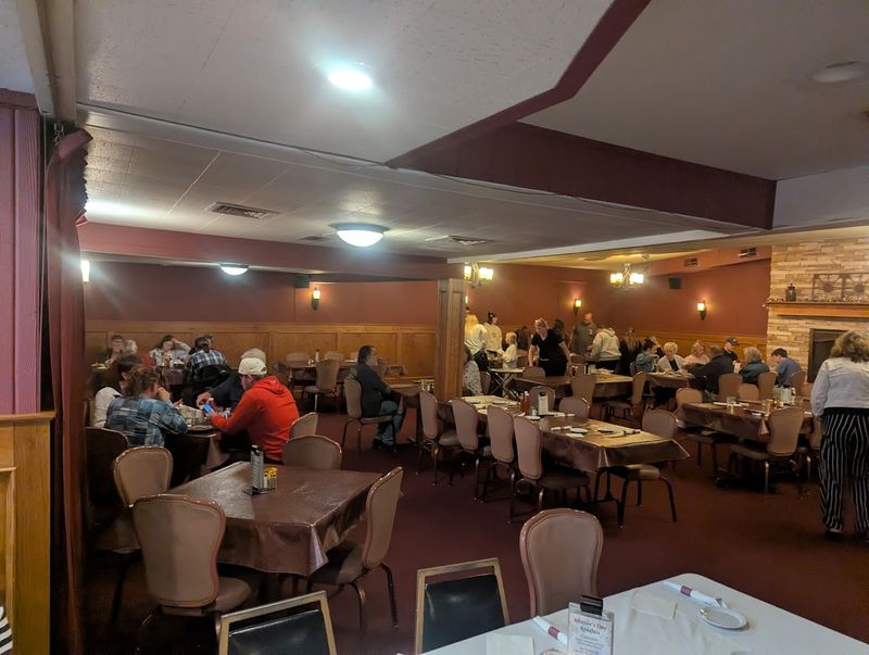 A Supper Club That Has Stood the Test of Time A Supper Club That Has Stood the Test of Time