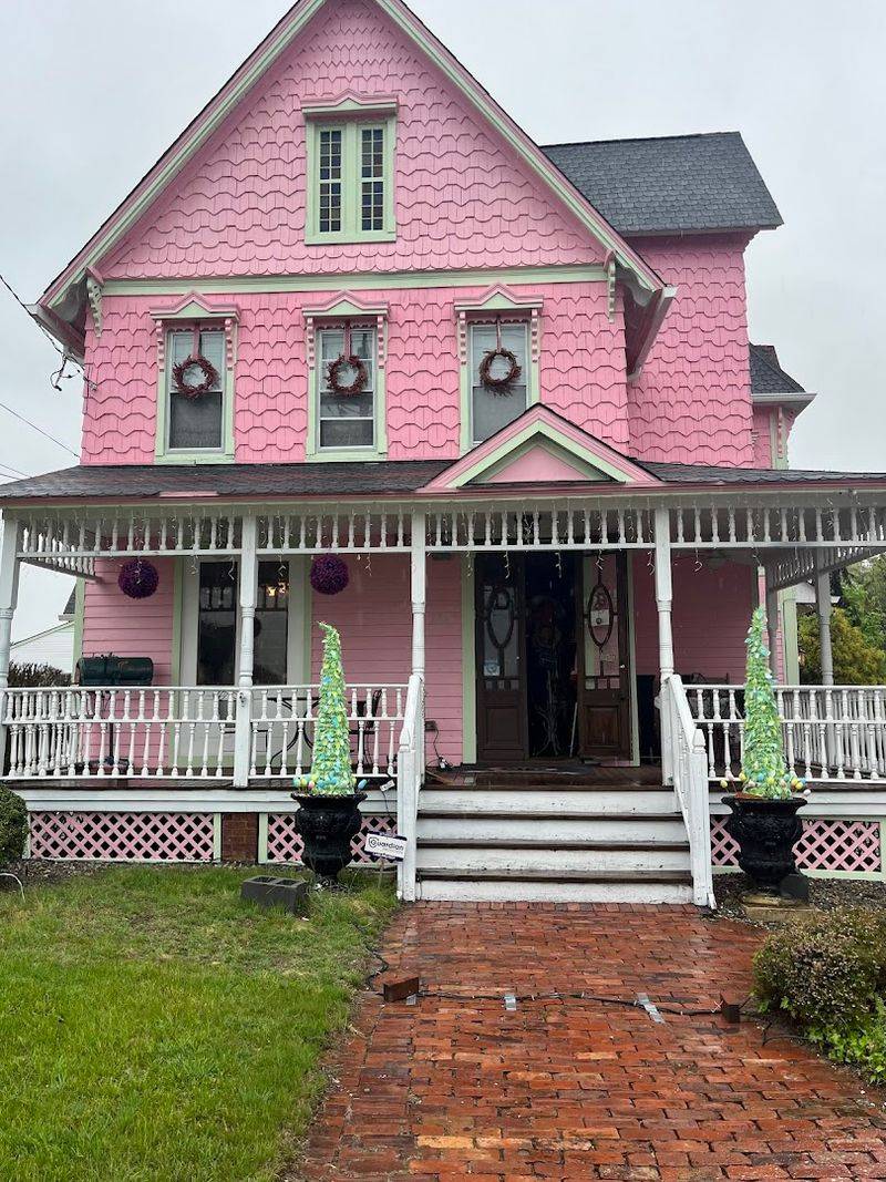 A Victorian Home With a Story Worth Telling A Victorian Home With a Story Worth Telling