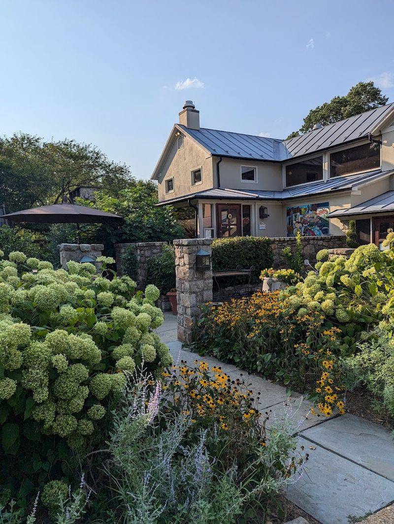 A Virginia Countryside Setting That Feels Straight Out of Tuscany