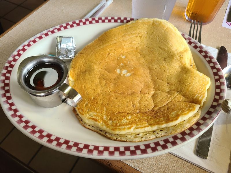 All-Day Breakfast in the Heart of Main Street
