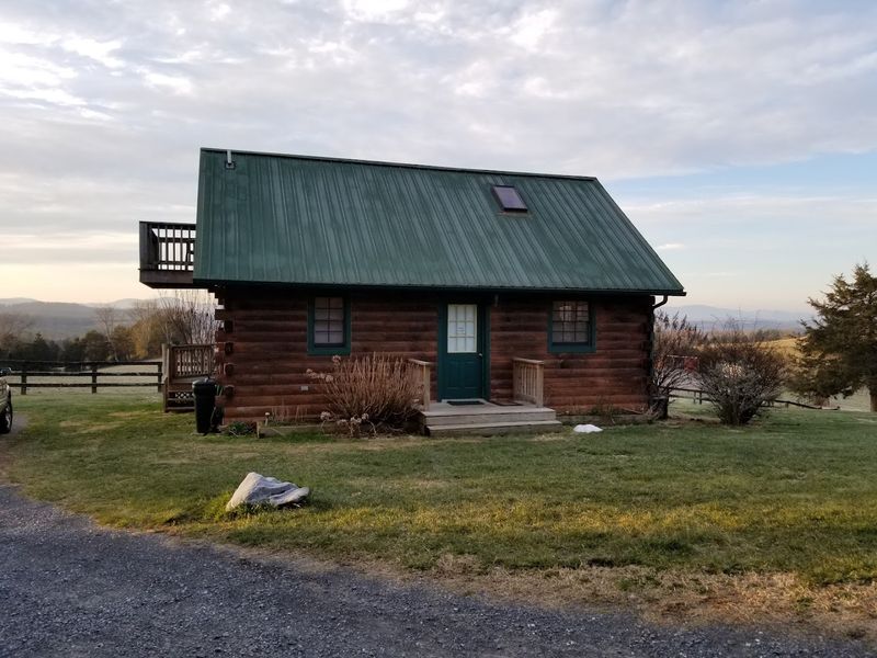 Amanda's Cabins at Lazy Acres, Lexington, VA