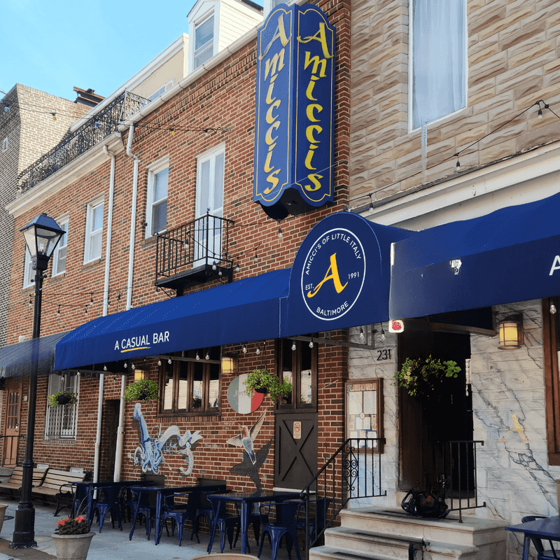 Amicci's