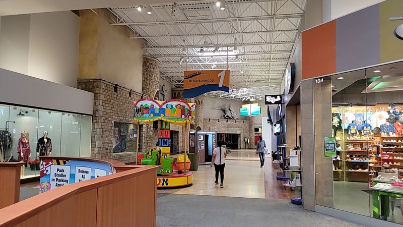 An Easy Place To Linger Between Stores