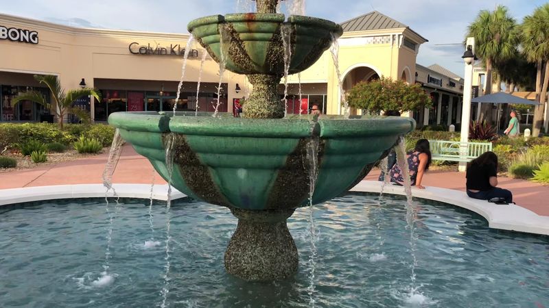 An Outdoor Mall That Actually Feels Good to Be In