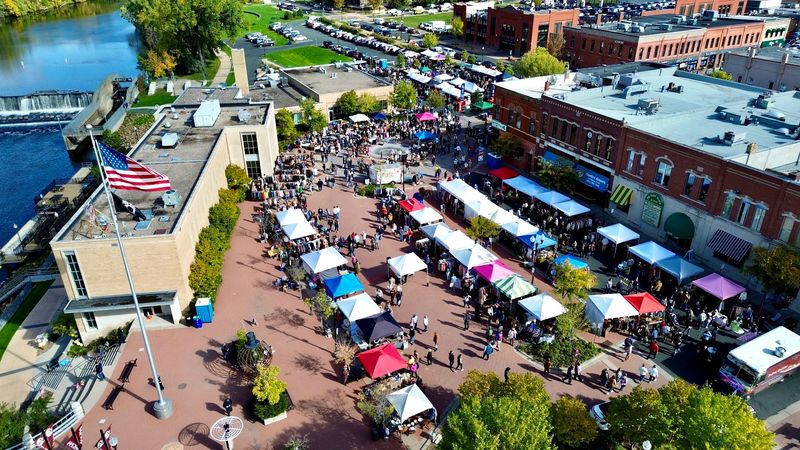 Anoka Vintage Fest: When the Whole Downtown Becomes the Market