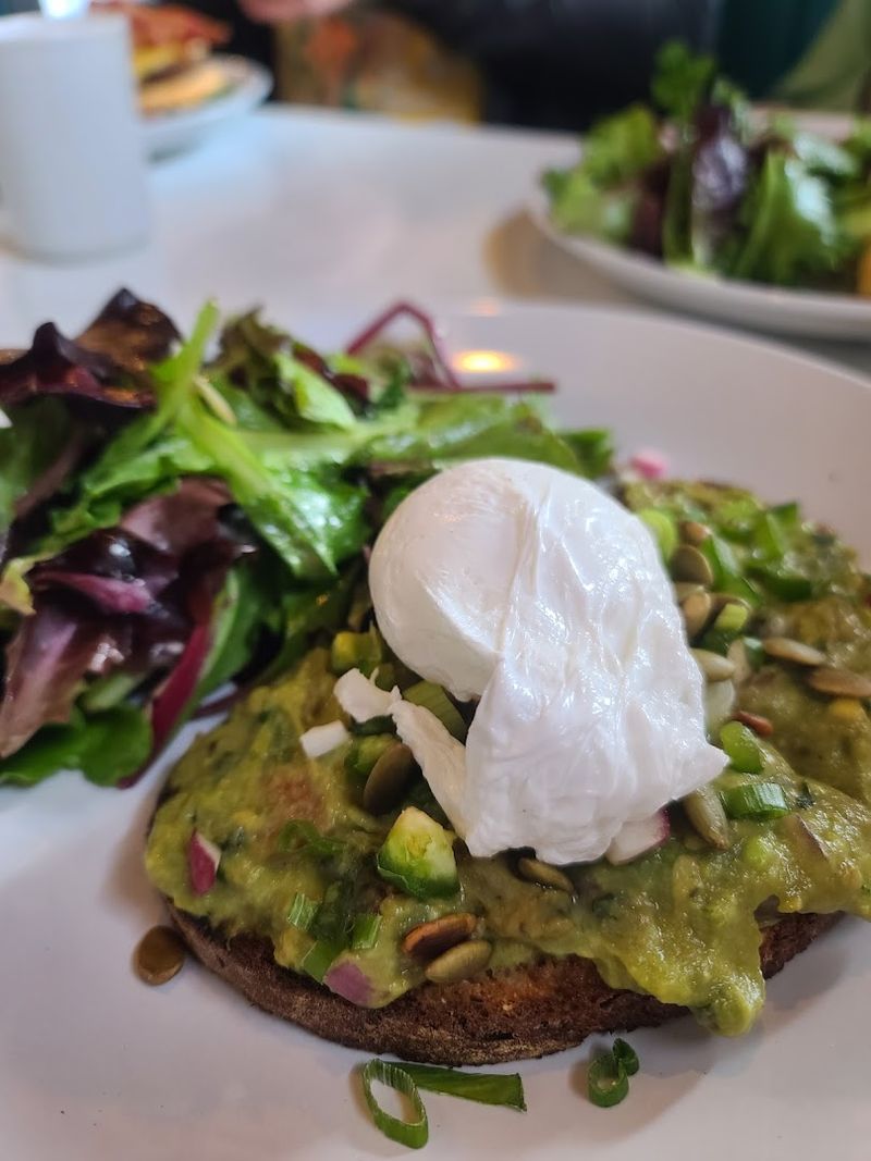 Avocado Toast and Fresh Salads Prove Healthy Eating Belongs at the Diner Counter Avocado Toast and Fresh Salads Prove Healthy Eating Belongs at the Diner Counter