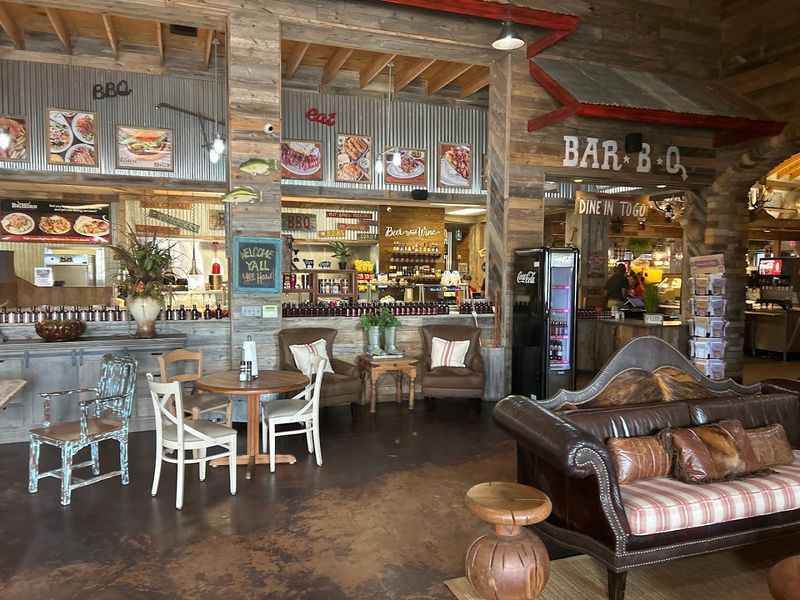 Big Horn BBQ in Lebanon Pulls Route 66 Road-Trippers Right In