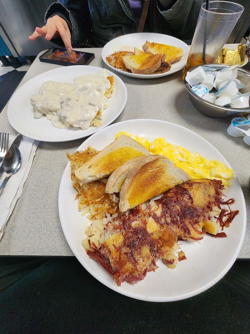 Biscuits and Gravy Done the Scratch-Made Way