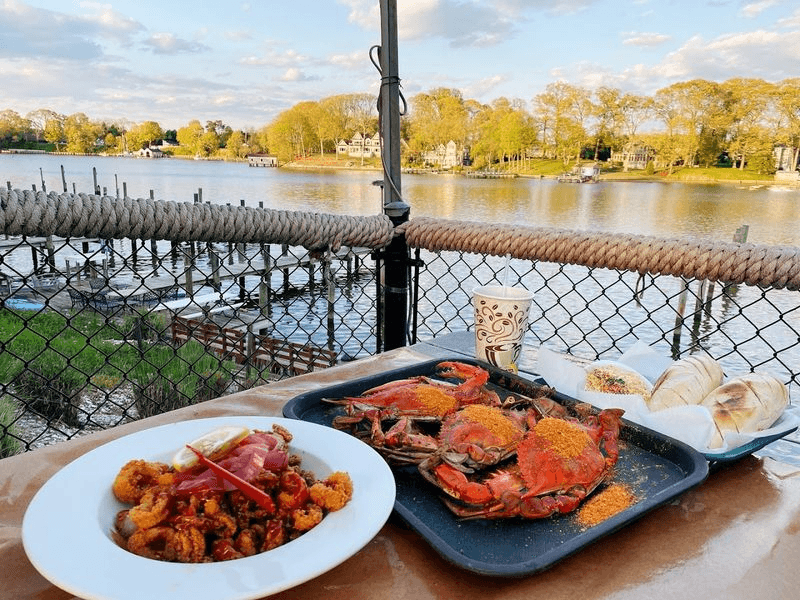 Blue Crabs That Locals Measure Everything Else Against Blue Crabs That Locals Measure Everything Else Against