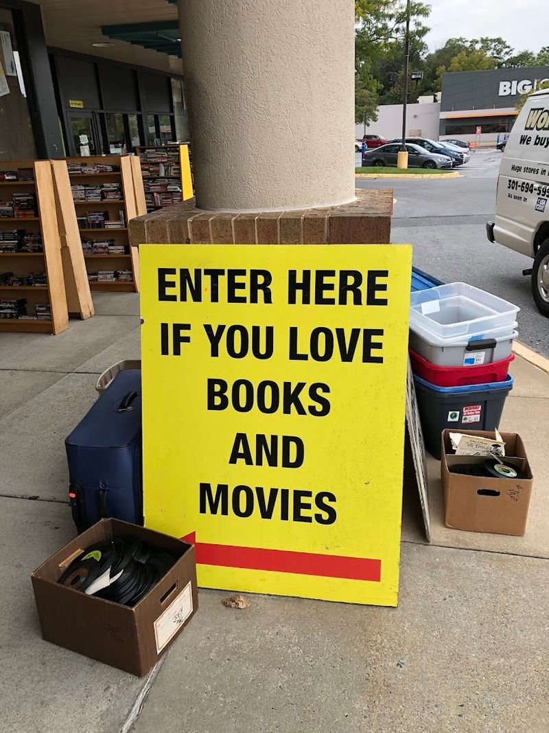 Books by the Foot, a Service You Did Not Know You Needed Books by the Foot, a Service You Did Not Know You Needed
