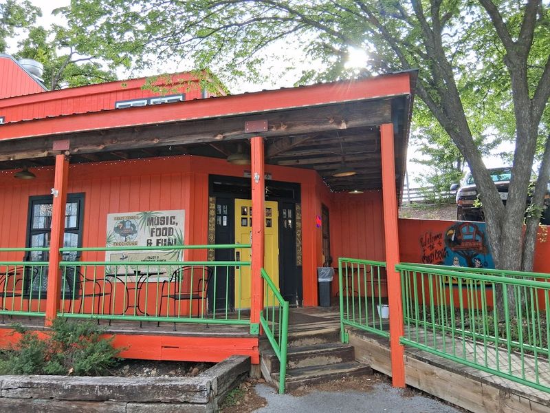 Branson Boulevard Location Right in the Heart of It All