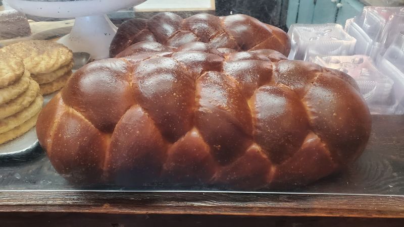 Bread That Pulls Everything Together