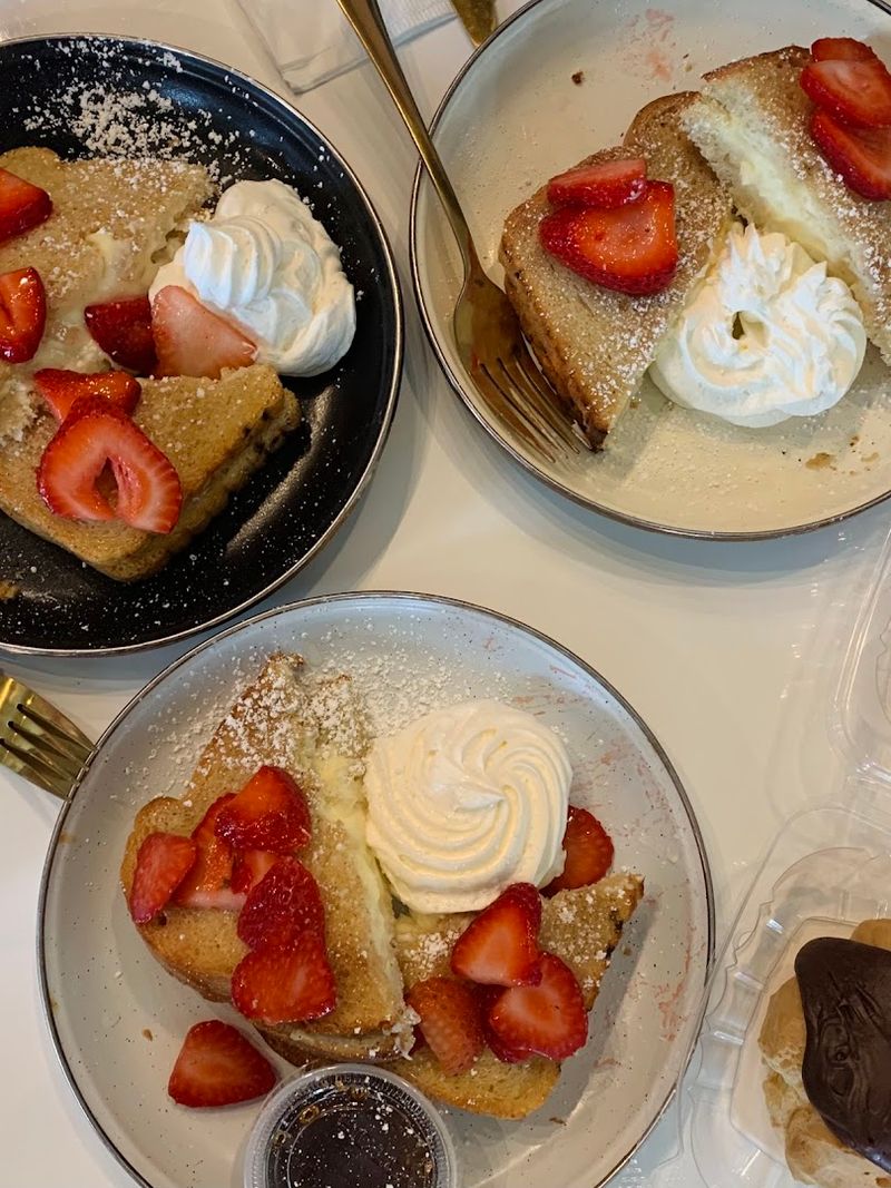 Breakfast At MANNA Is Worth Setting Your Alarm For