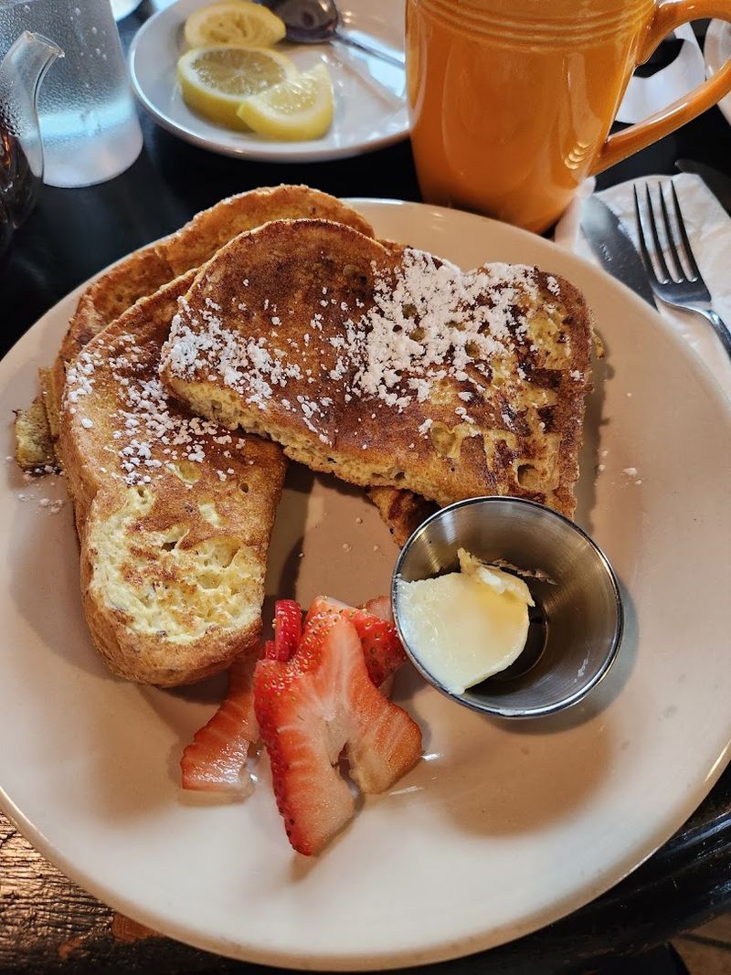 Breakfast That Still Knows What Breakfast Is Breakfast That Still Knows What Breakfast Is