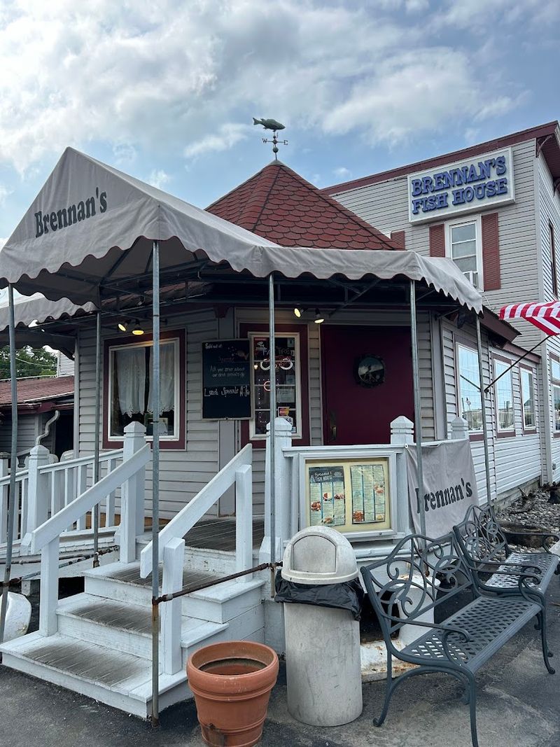 Brennan's Fish House Ohio – Grand River
