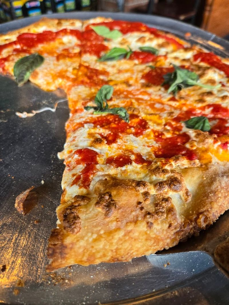 Brick-Oven Pizza That Earns Its Own Fan Club