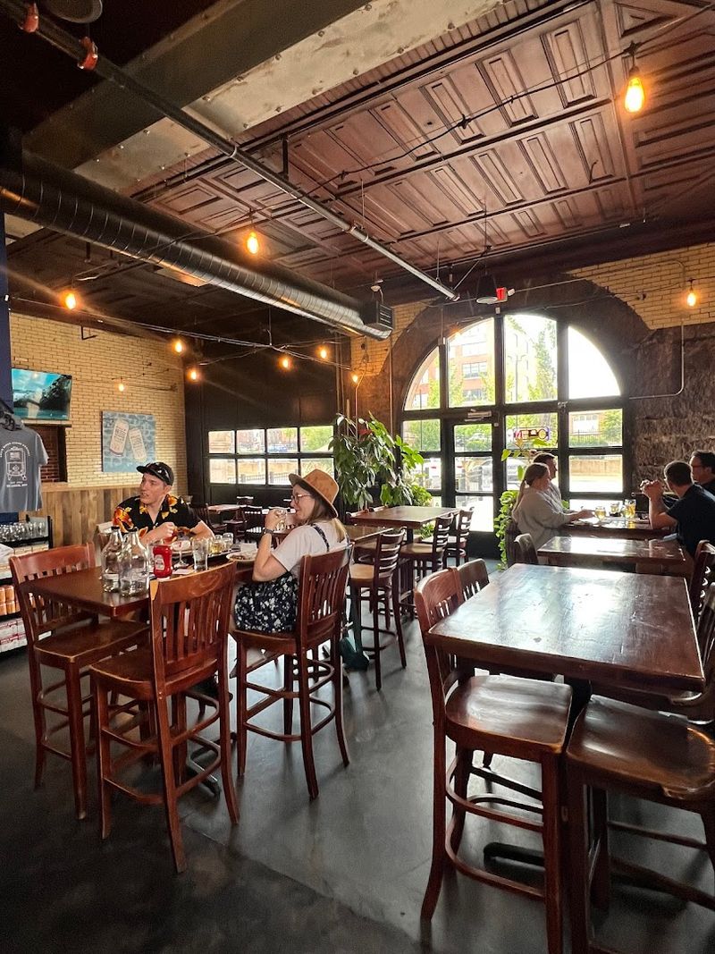 Brick River Cider Co. in St. Louis Serves Gluten-Free Food in a Historic Firehouse