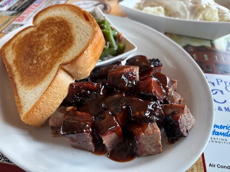 Brisket and Smoked Meats From the Pit