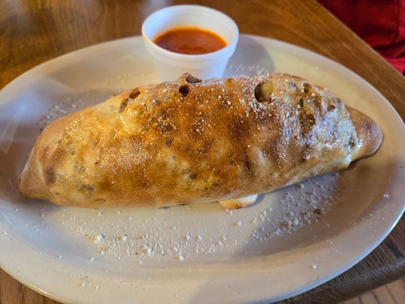 Calzones and Pastas That Are Anything But Ordinary Calzones and Pastas That Are Anything But Ordinary