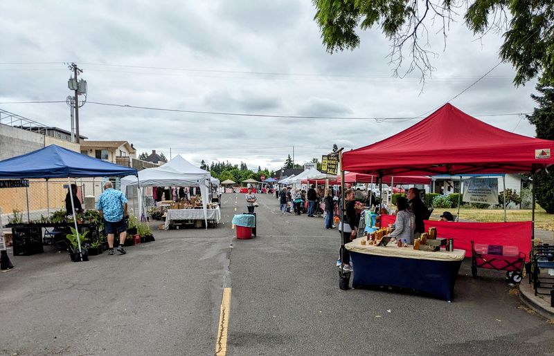 Canby Auction and Flea Market, Canby, Oregon