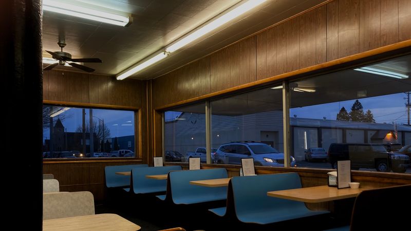Carhop Service That Takes You Back in Time