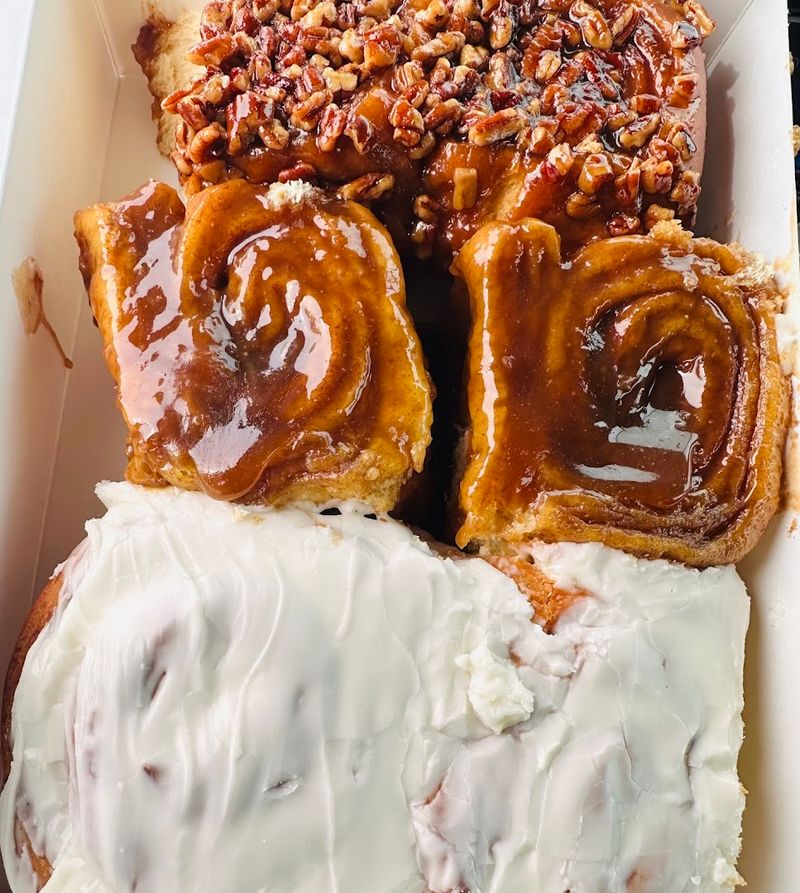 Cinnamon Roll from Tobie's Restaurant & Bakery (Hinckley)