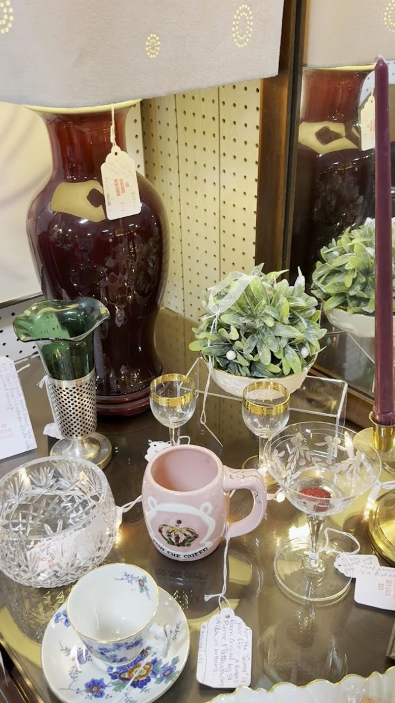 Clocks, Lamps, and Objects That Once Lit Up Rooms