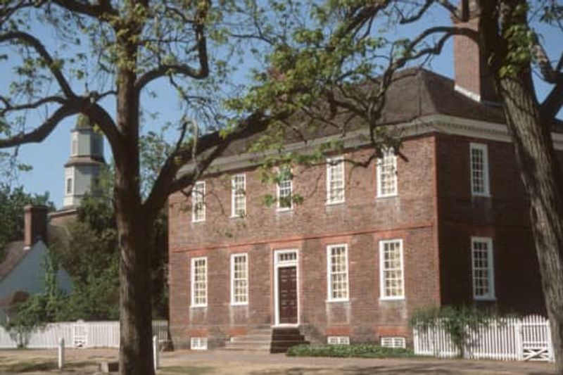 Colonial Williamsburg to Presidential Homes Tour