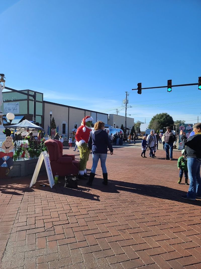 Community Events and Festivals Make It Even More Lively