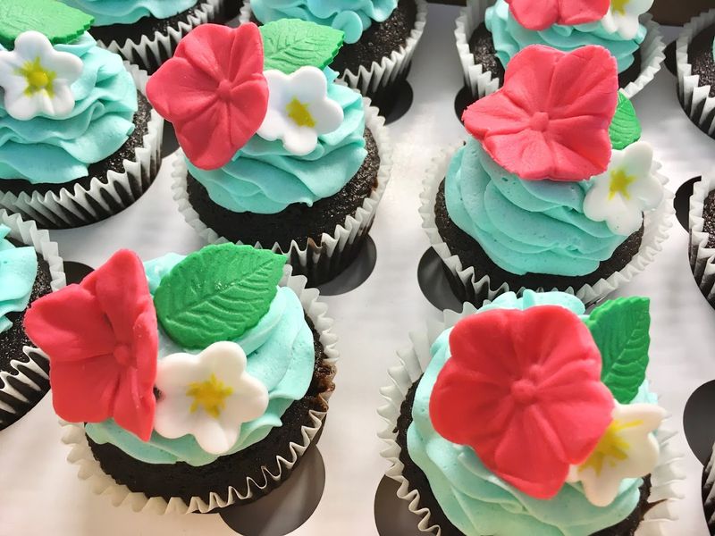 Custom Cupcakes That Steal the Show