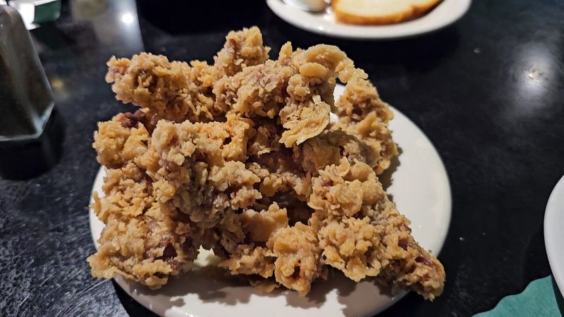 Deep-Fried Gizzards and Livers Worth the Drive