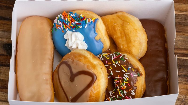 Delicious Donuts, Salem, Oregon Delicious Donuts, Salem, Oregon