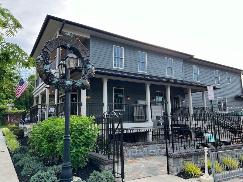Der Rathskeller, Elkridge