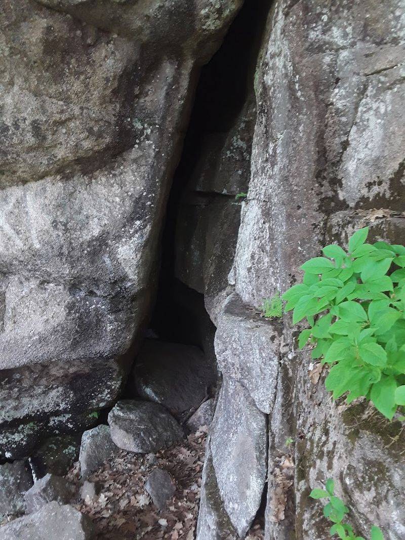 Devil's Den Trail Cave, New Durham