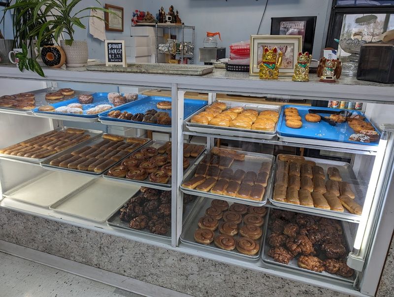 Donut Country, Roseburg, Oregon Donut Country, Roseburg, Oregon