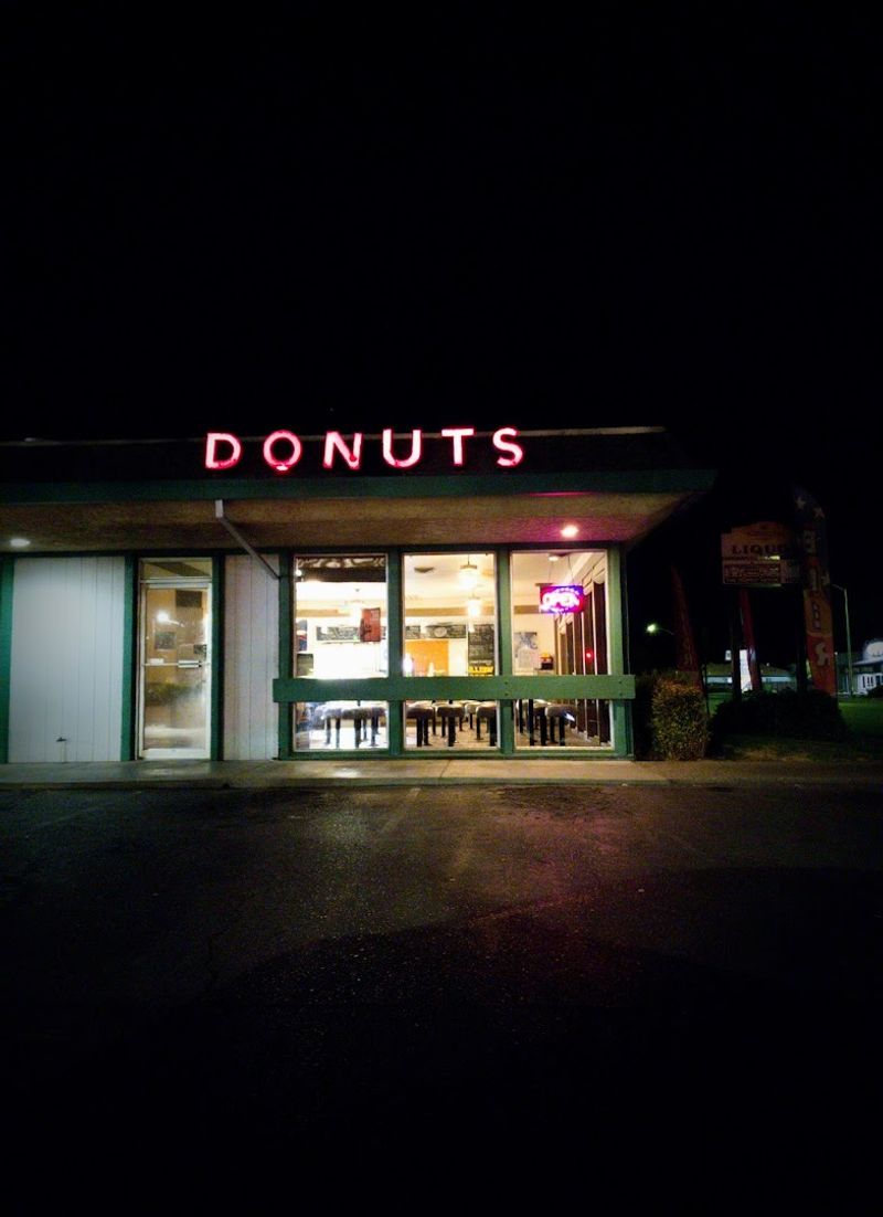 Donut Nook, Eugene, Oregon Donut Nook, Eugene, Oregon