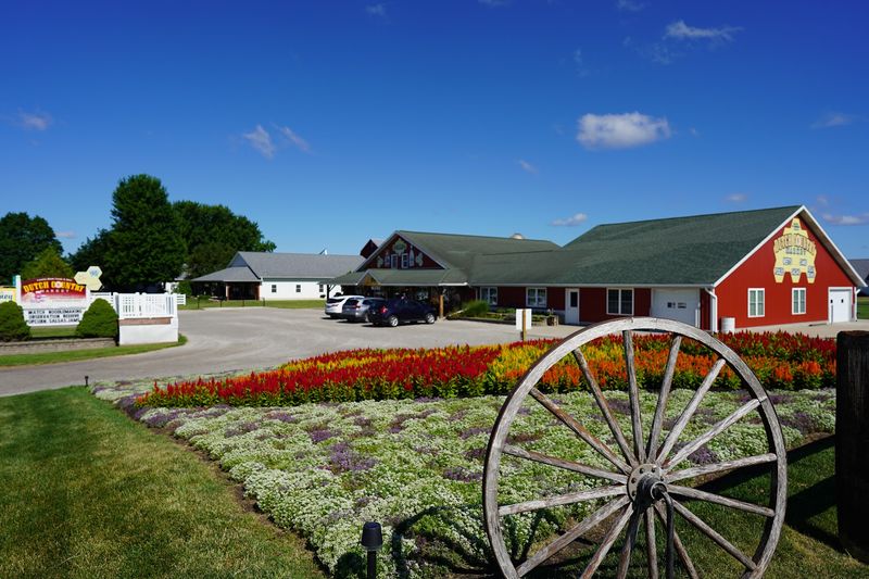Dutch Country Market, Middlebury