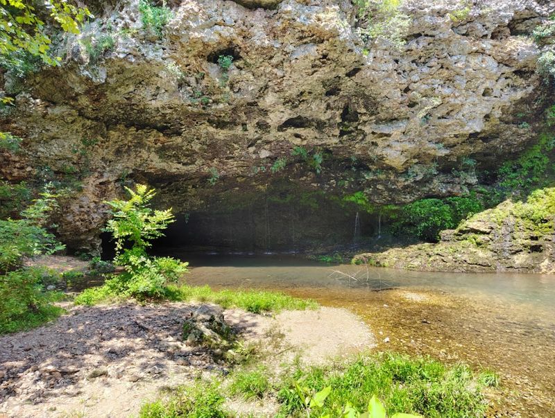 Eastern Oklahoma Sets a Moody, Beautiful Stage