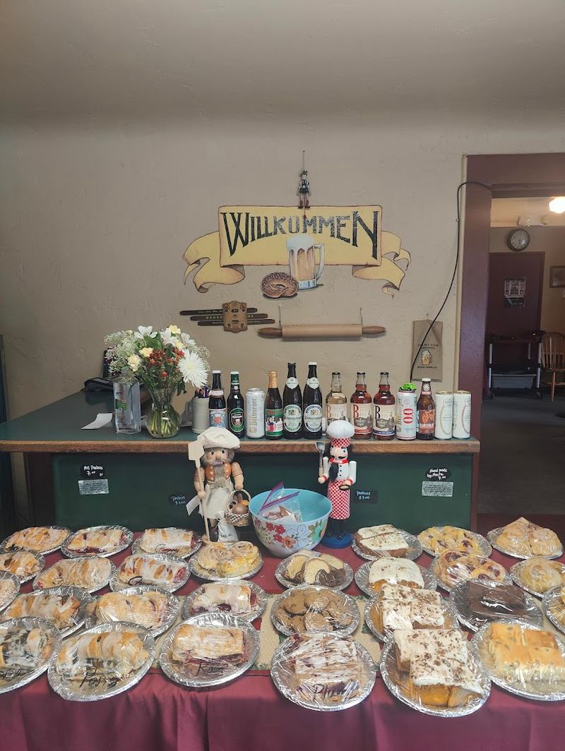 Eclairs, Marionberry Cheesecake, and Desserts Worth Saving Room For