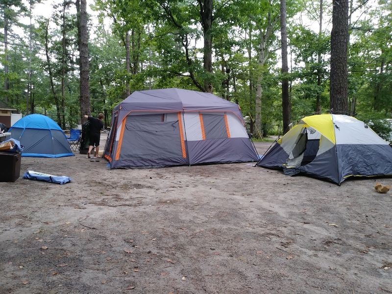Family Atmosphere Just Two Miles From Six Flags