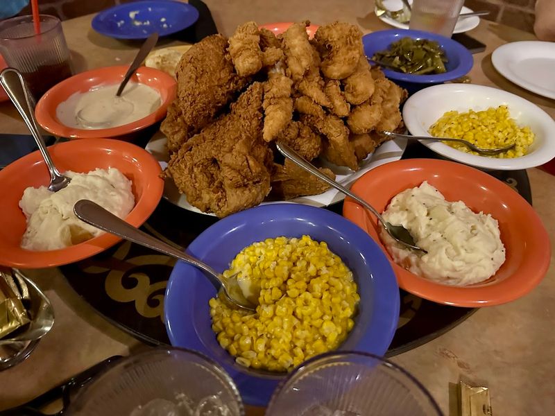 Family-Style Sides That Keep Coming Until You Say Stop