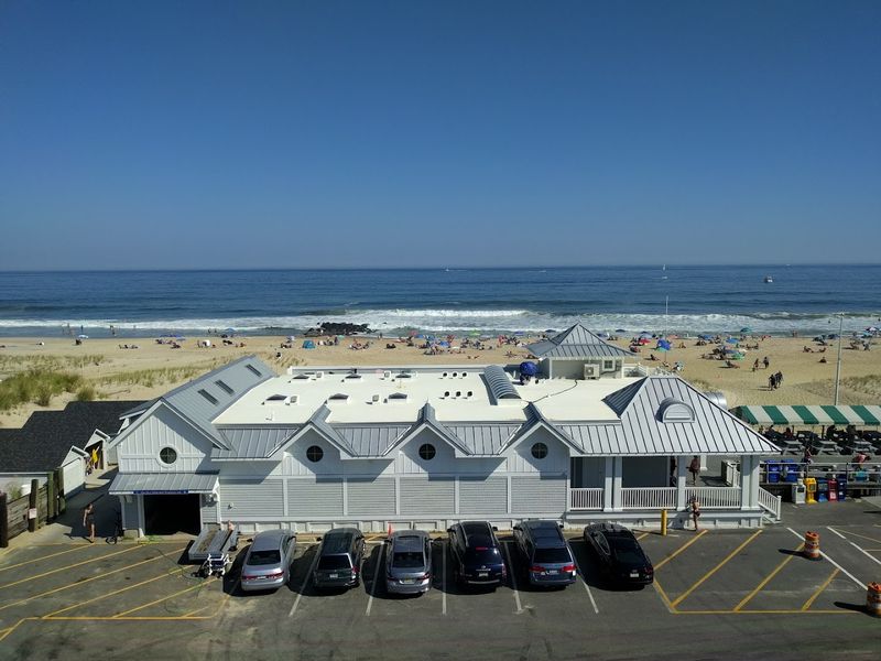 Fresh Seafood That Tastes Like the Ocean Is Literally Next Door