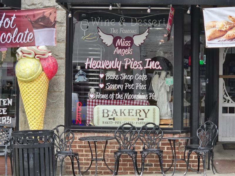 From-Scratch Pies Made the Old-Fashioned Way From-Scratch Pies Made the Old-Fashioned Way