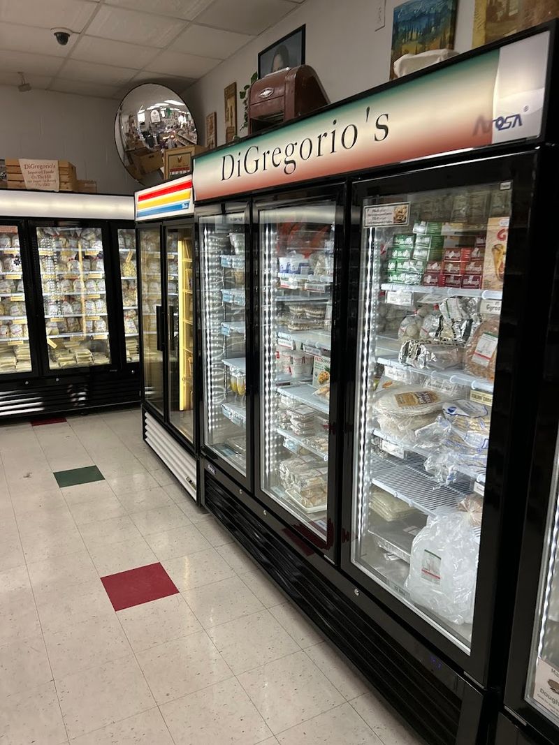 Frozen Pizzas and Entrees Done the Right Way